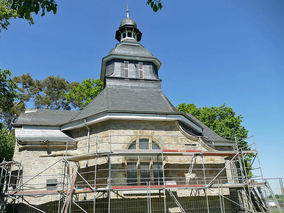 Einrüstung der Weingartenkapelle (© Karl-Franz Thiede)